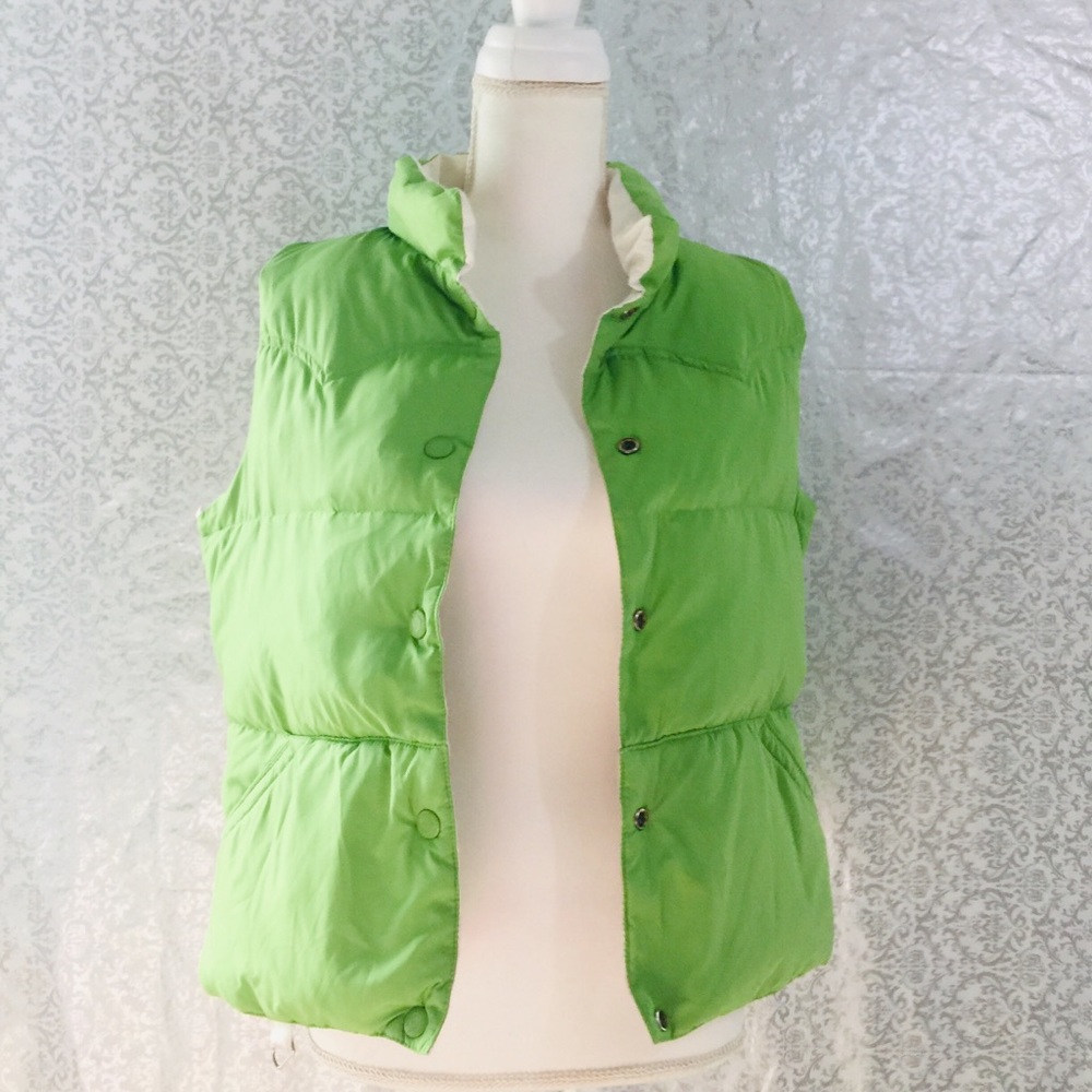 🚨5 for $25 🚨American Eagle Green:White Vest